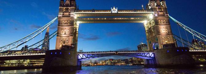 Night view of Tower Bridge